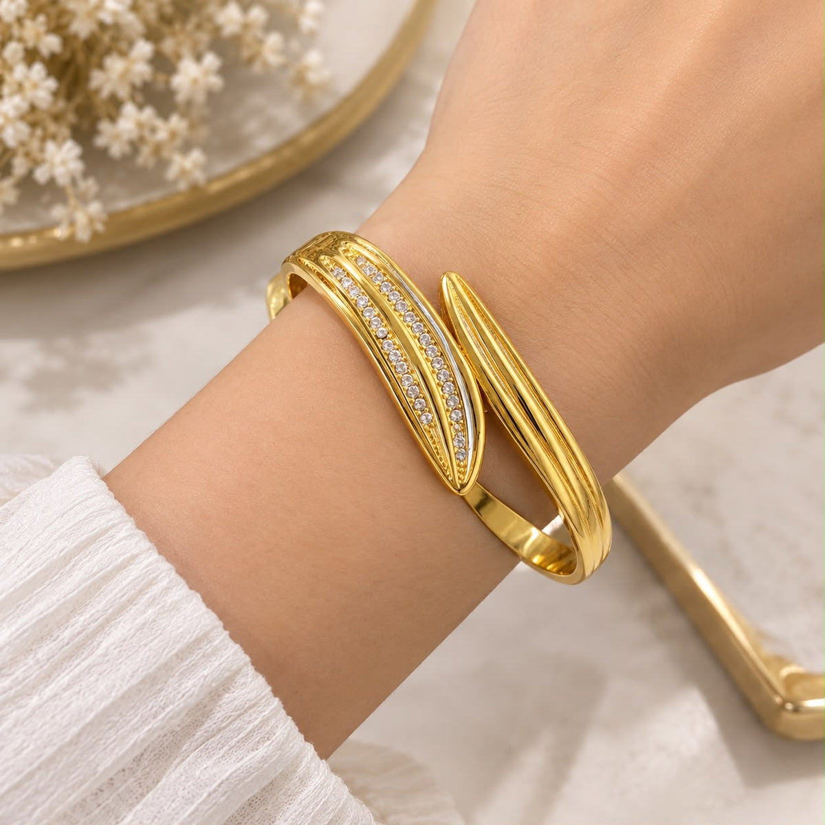Leaf Cuff