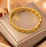 Bossy Bangle