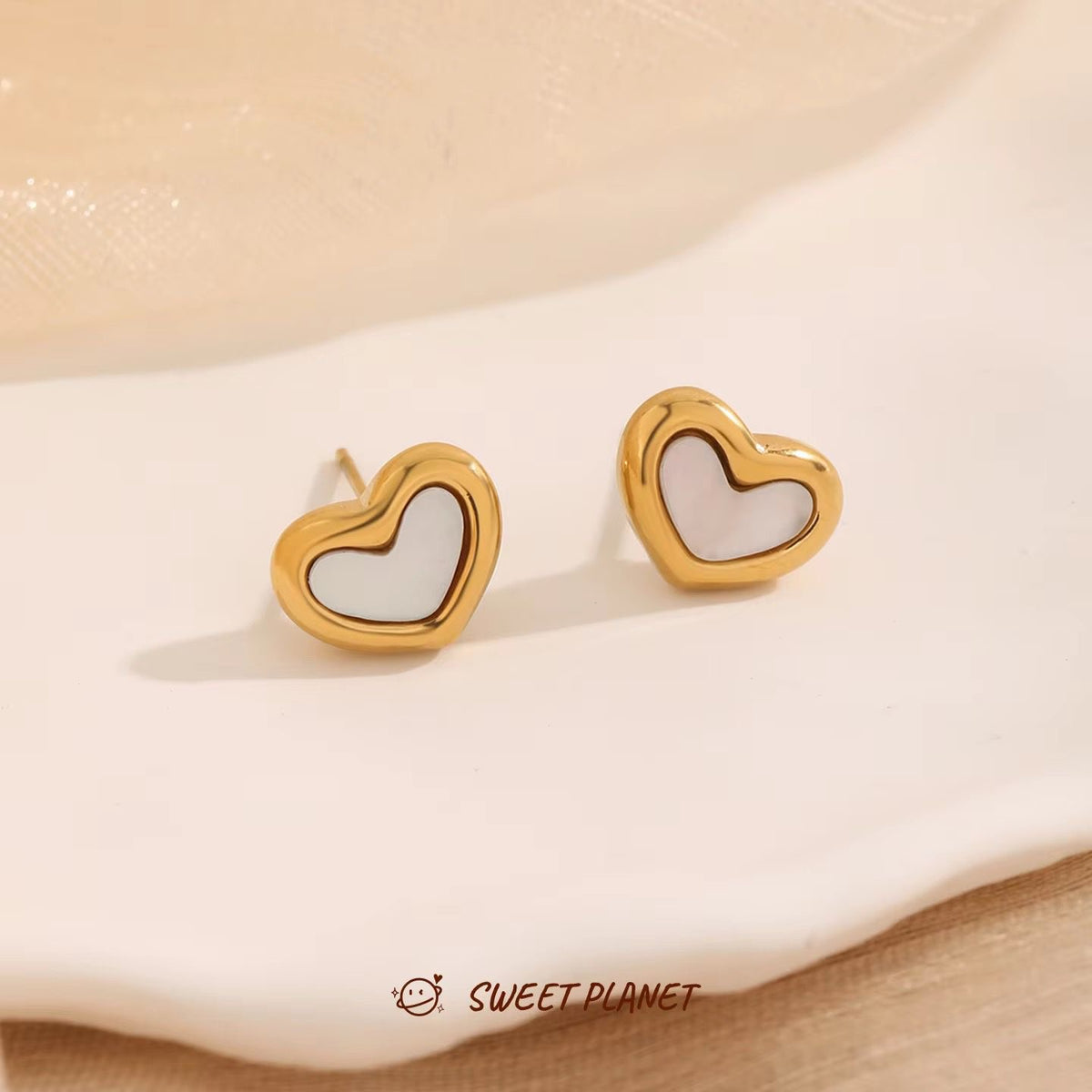 Minimal Heart Cute Earrings