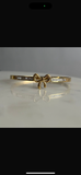 Bow handcuff