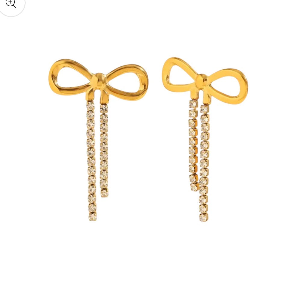 Bow earring