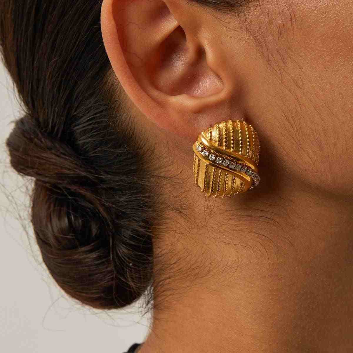 Stone earring