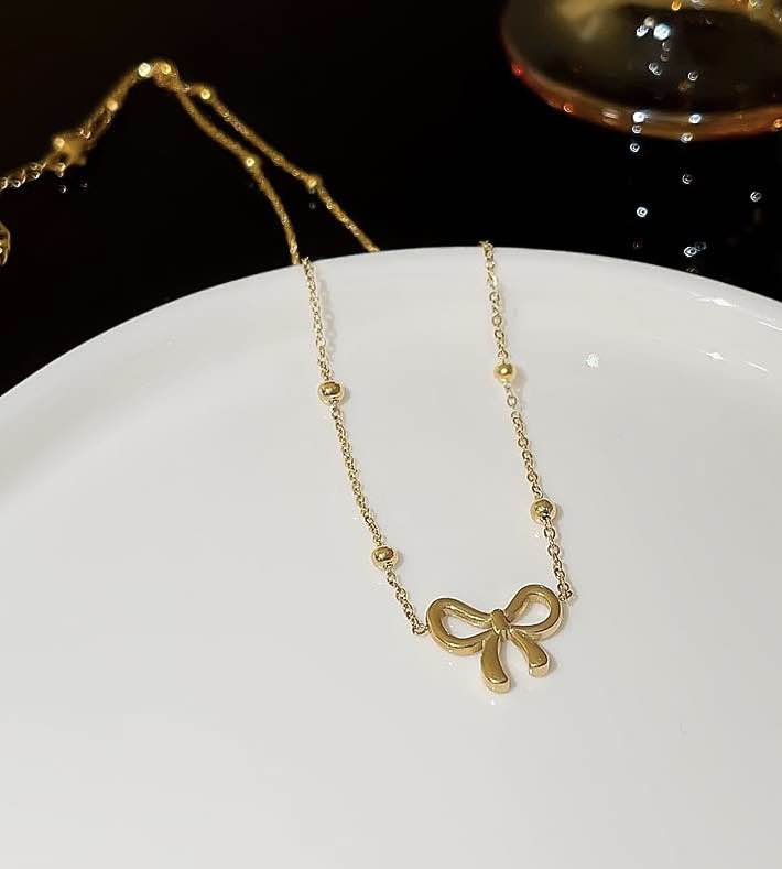 Bow  necklace
