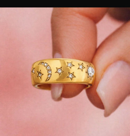 Celestial Starburst Signet Ring hai.