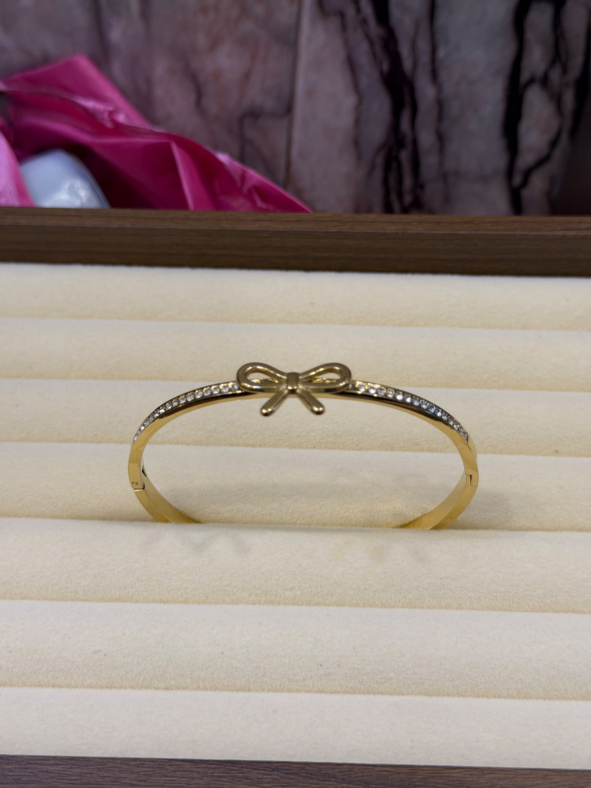 Bow Stoned Cuff