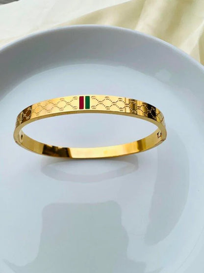 Gucci handcuff
