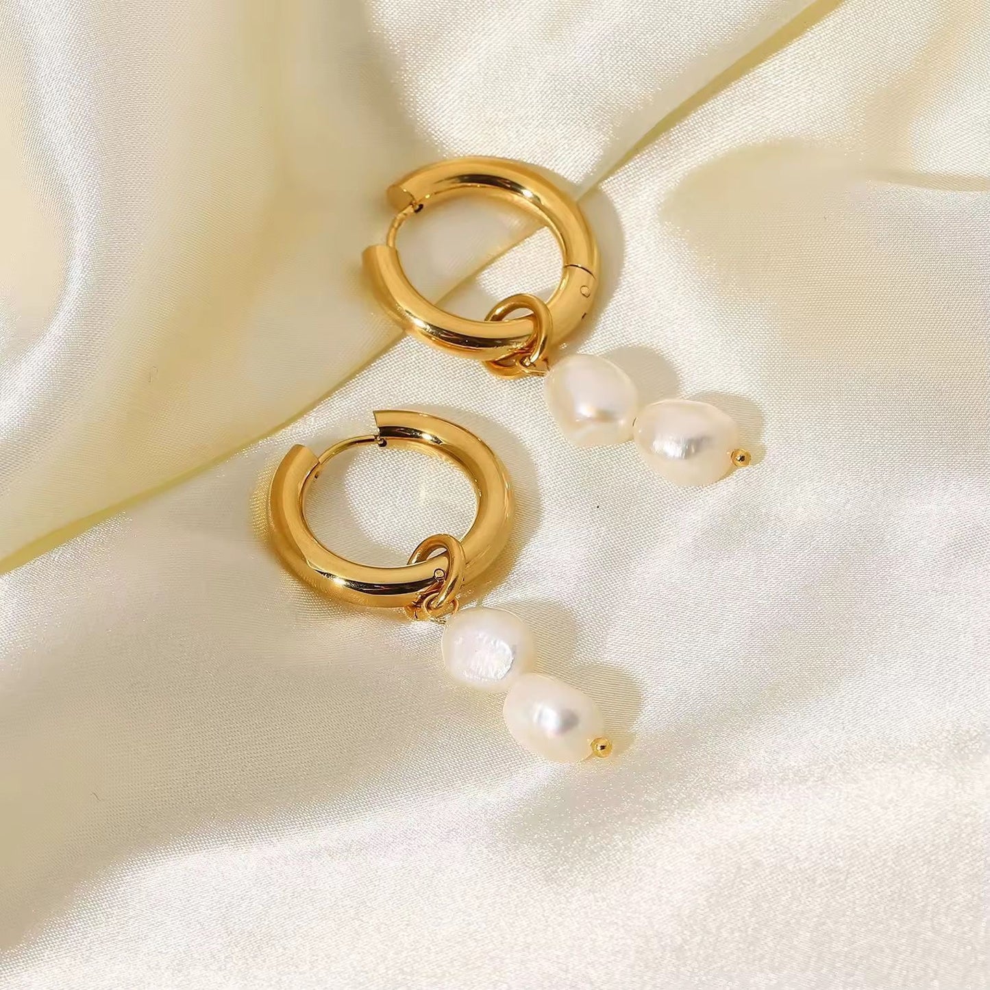 Pearl Earring