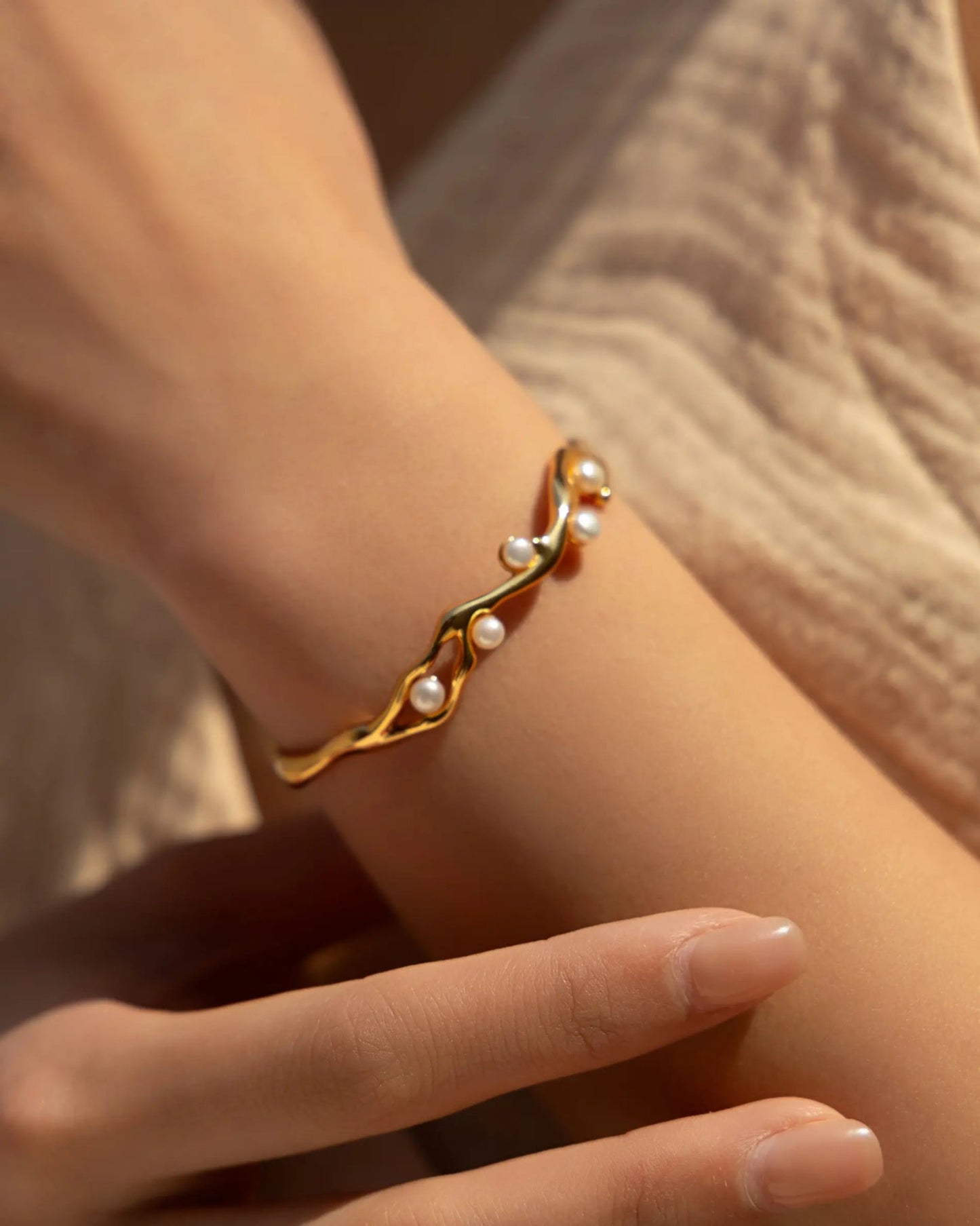 Pearl cuff