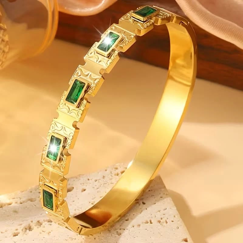 Luxury Emerald Handcuff