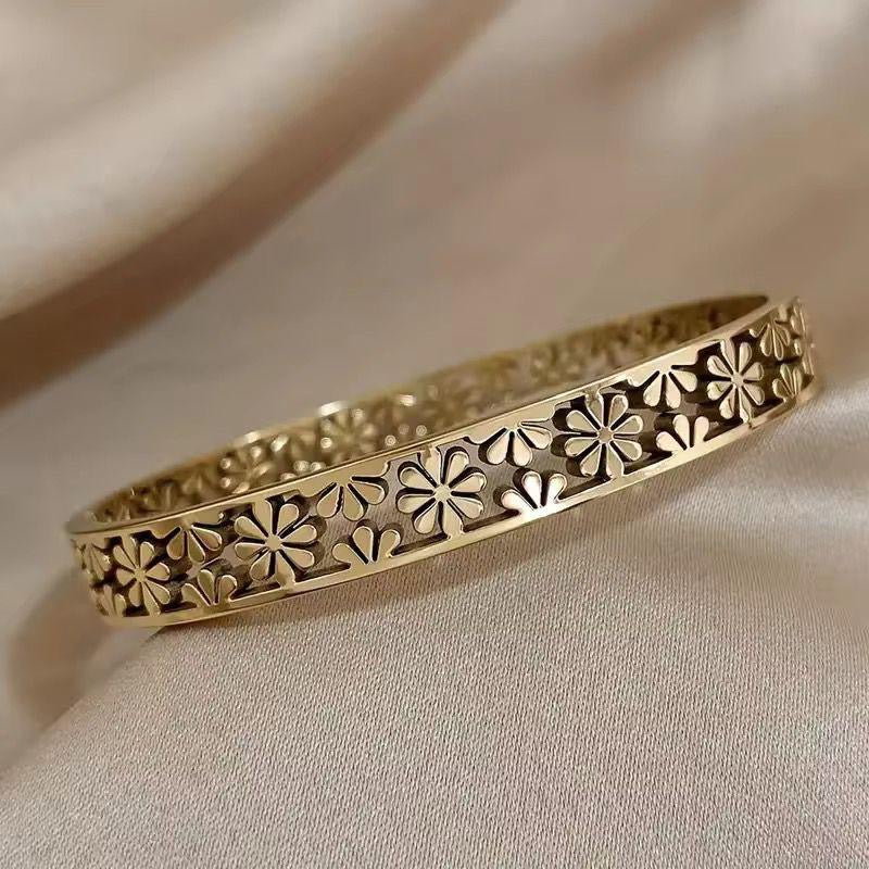 Daisy Handcuff