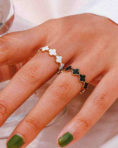 Clover ring