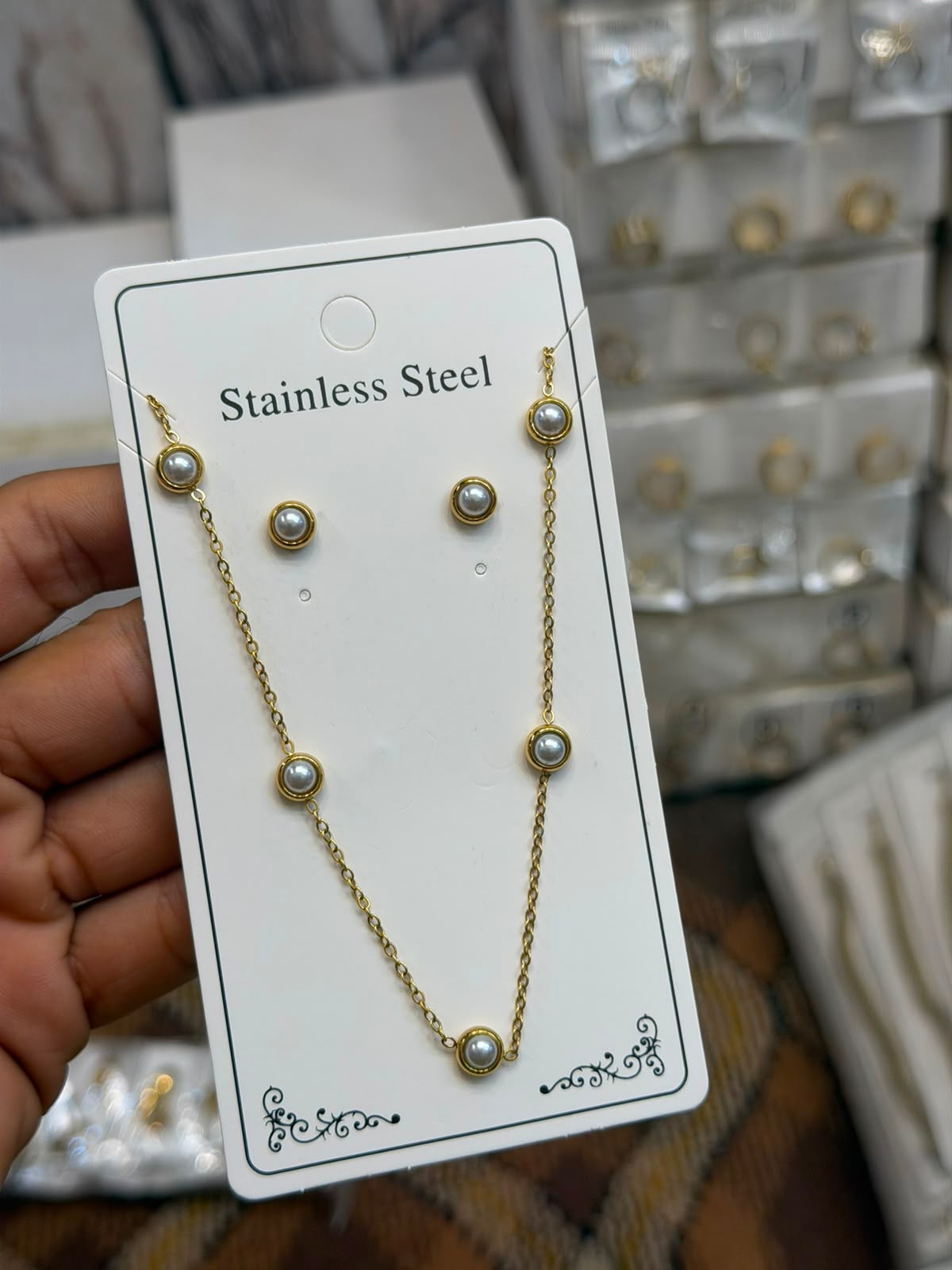 Tiny Pearl Set