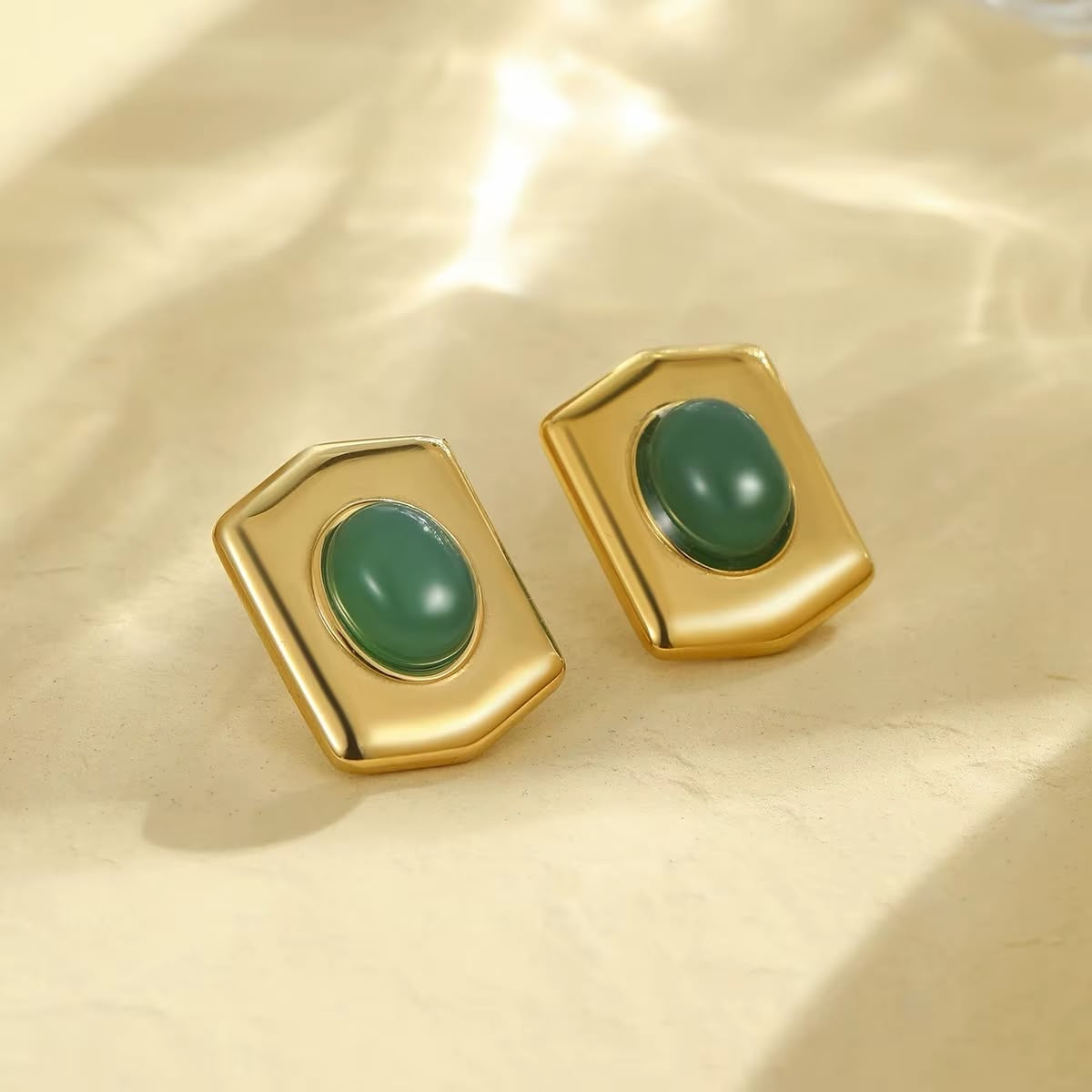 Vintage Stone Earring