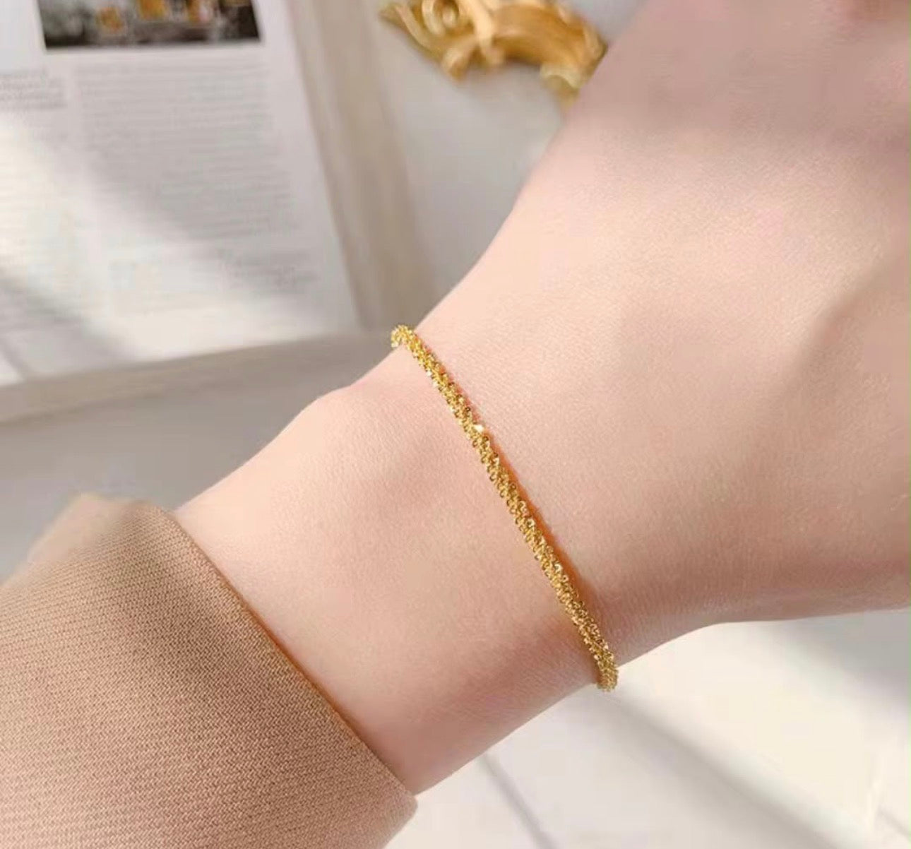 Twisted sparkle braclet