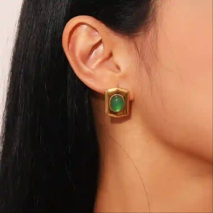 Vintage Stone Earring