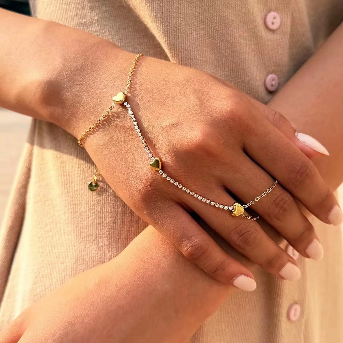 3 heart handchain