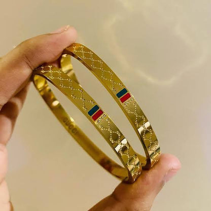 Gucci handcuff