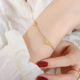 Heart stone braclate
