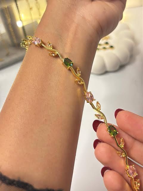 Tulip bracelet