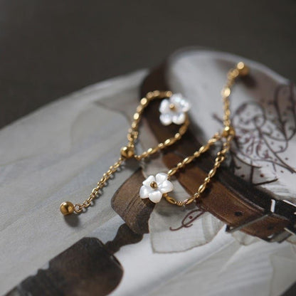 Tulip adjustable ring