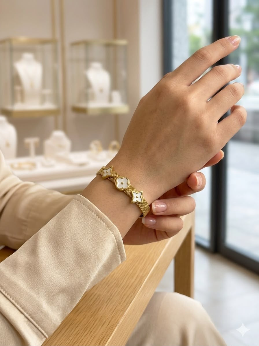 Clover Mesh Bracelet