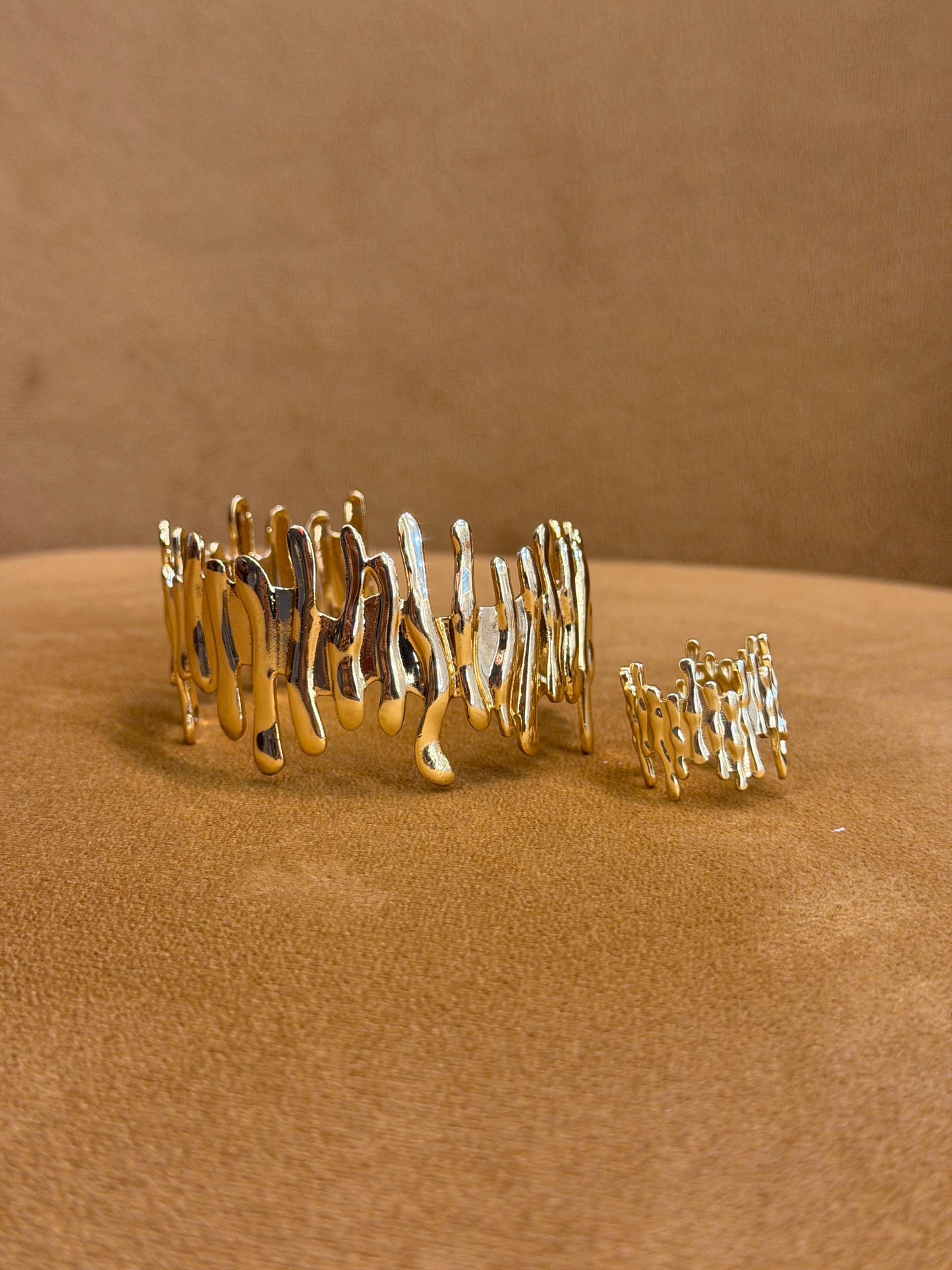 Arm Cuff / Handcuff With Ring (adjustable)