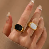 Black & white ring