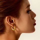Twisted earring