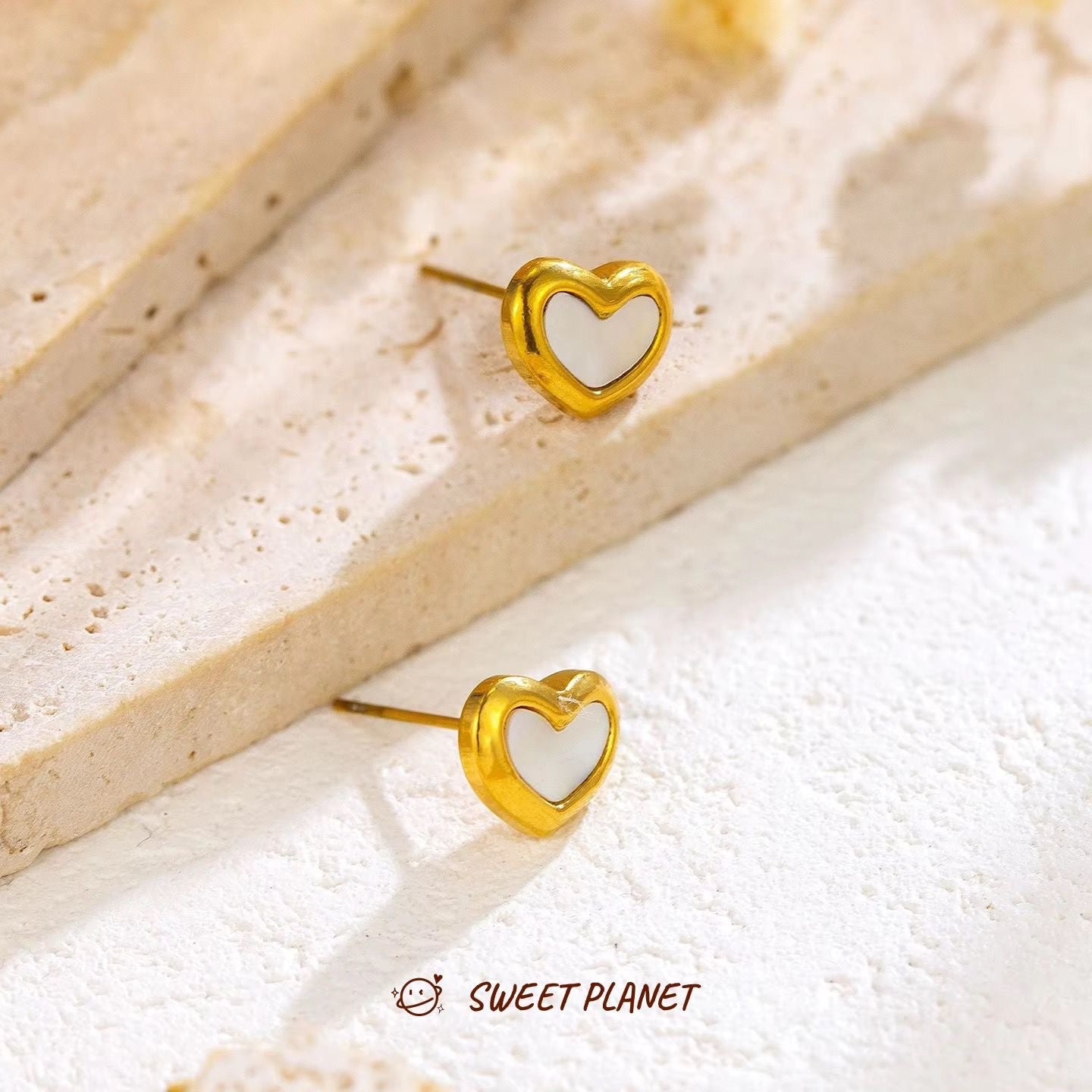 Minimal Heart Cute Earrings