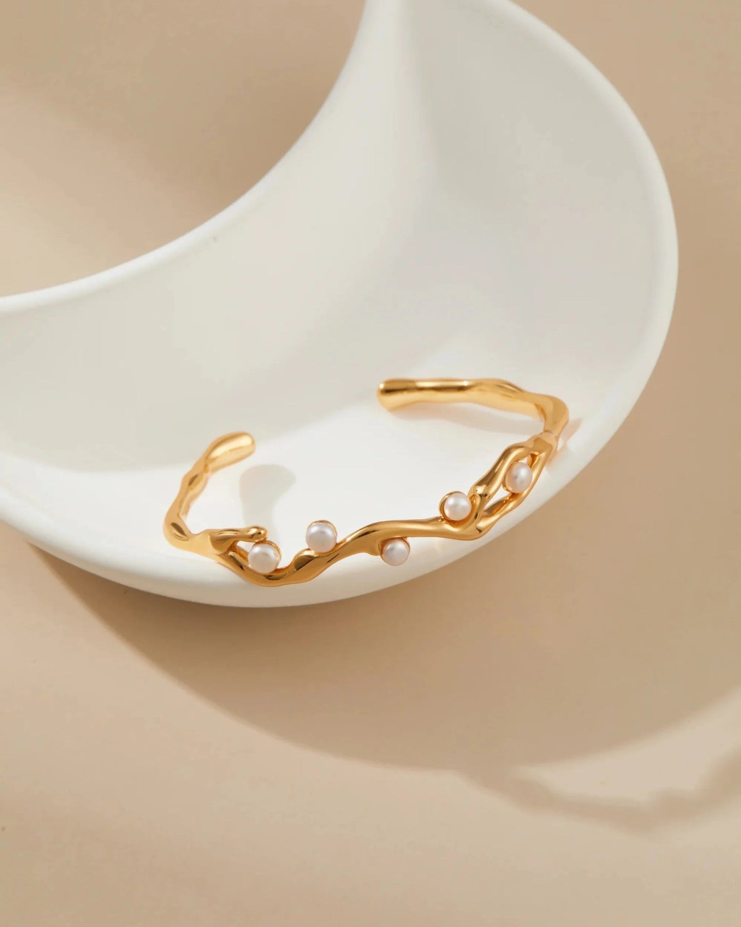 Pearl cuff