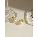 Pearl stud