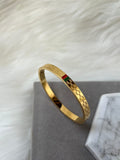 gucci  handcuff