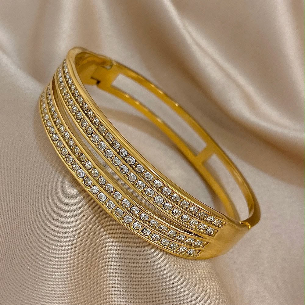 Luxury Bold HandCuff