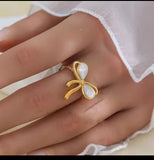 vintage Bow adjustable ring
