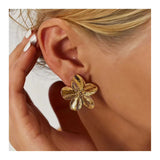 flower stud