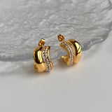 Stylish earrings