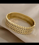 Stylish handcuff