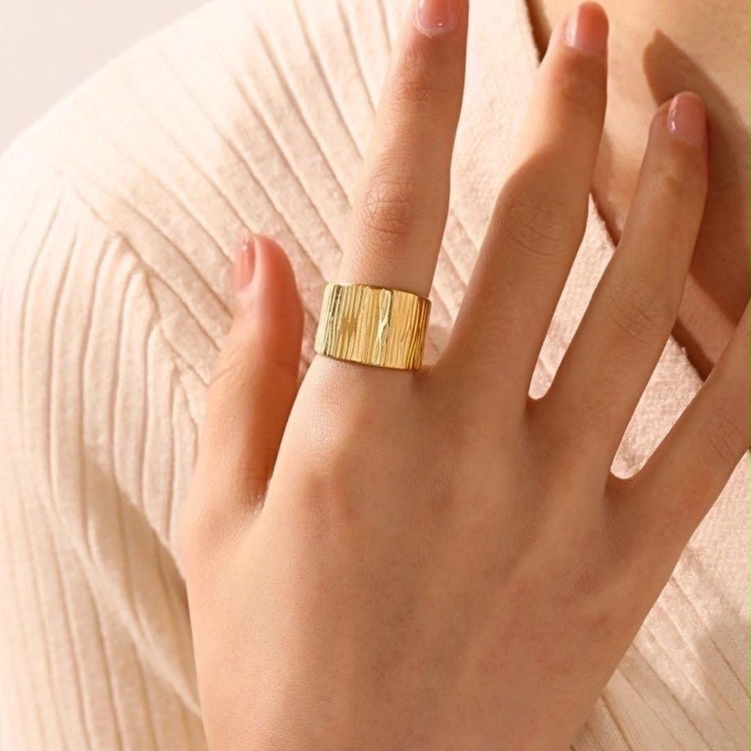 Band Ring